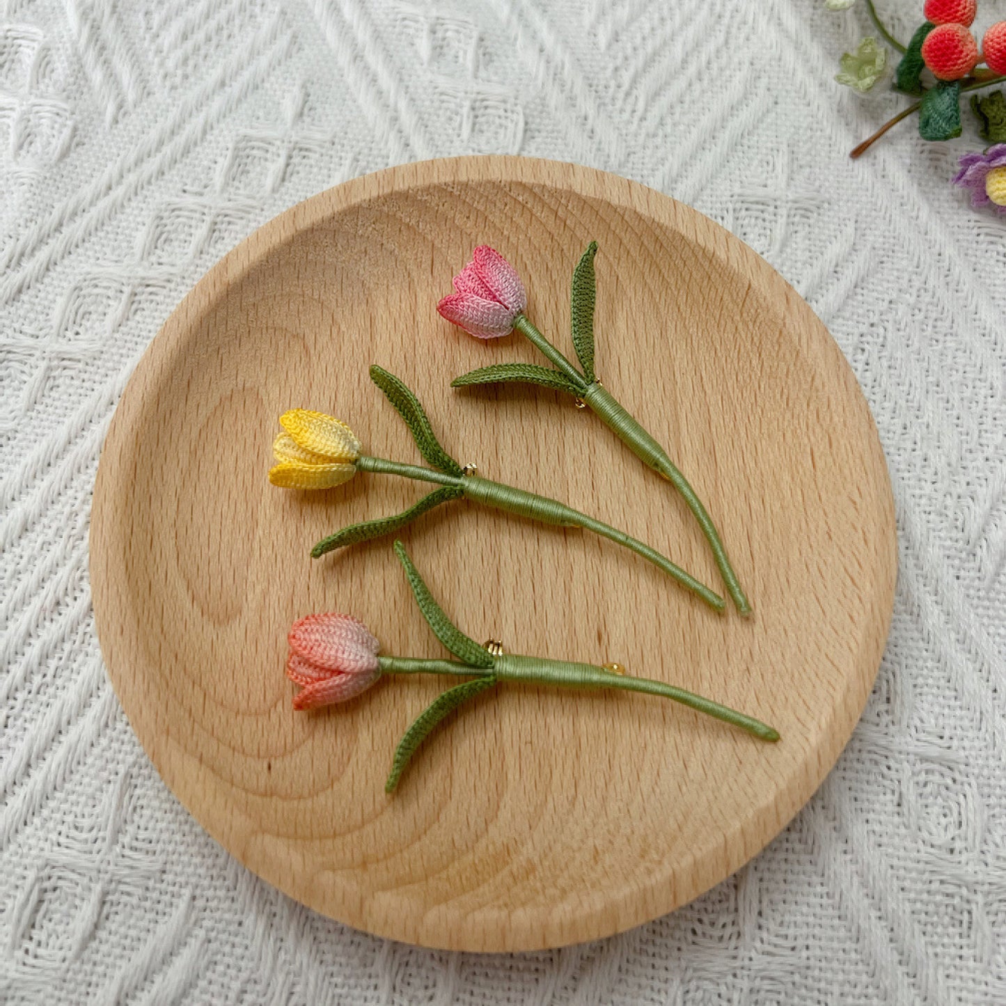 Micro Crochet Tulips Flower Pins 2