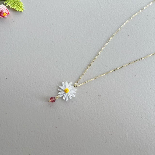 Micro Crochet Daisy Flower Necklace with Strawberry Quartz