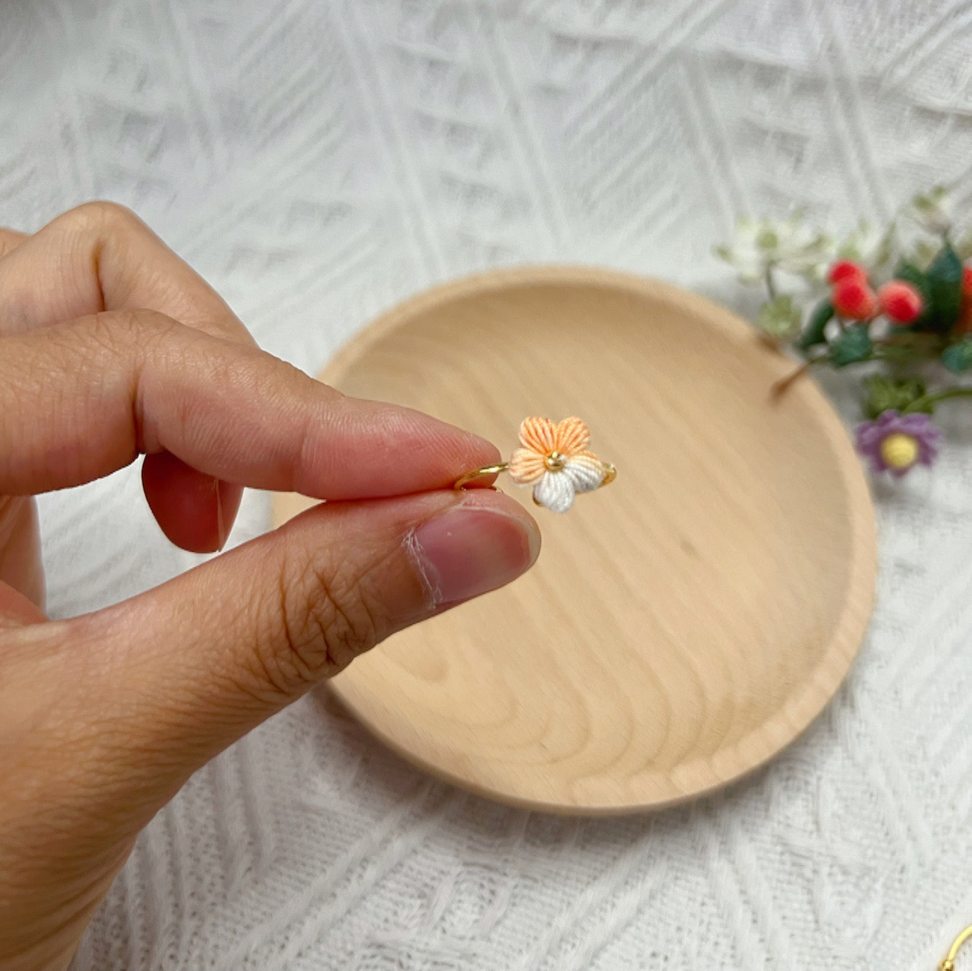 White Crochet Flower Ring - Cotton Rose, Adjustable, Statement, Boho,  Romantic Ring - Bridesmaid, Mo on Luulla